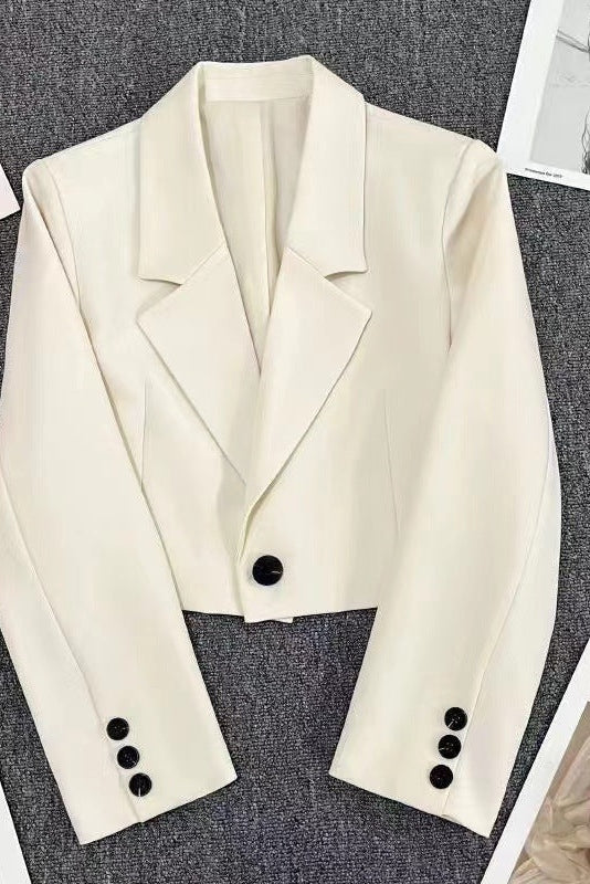 Diora Mode – Perfekcyjny Żakiet